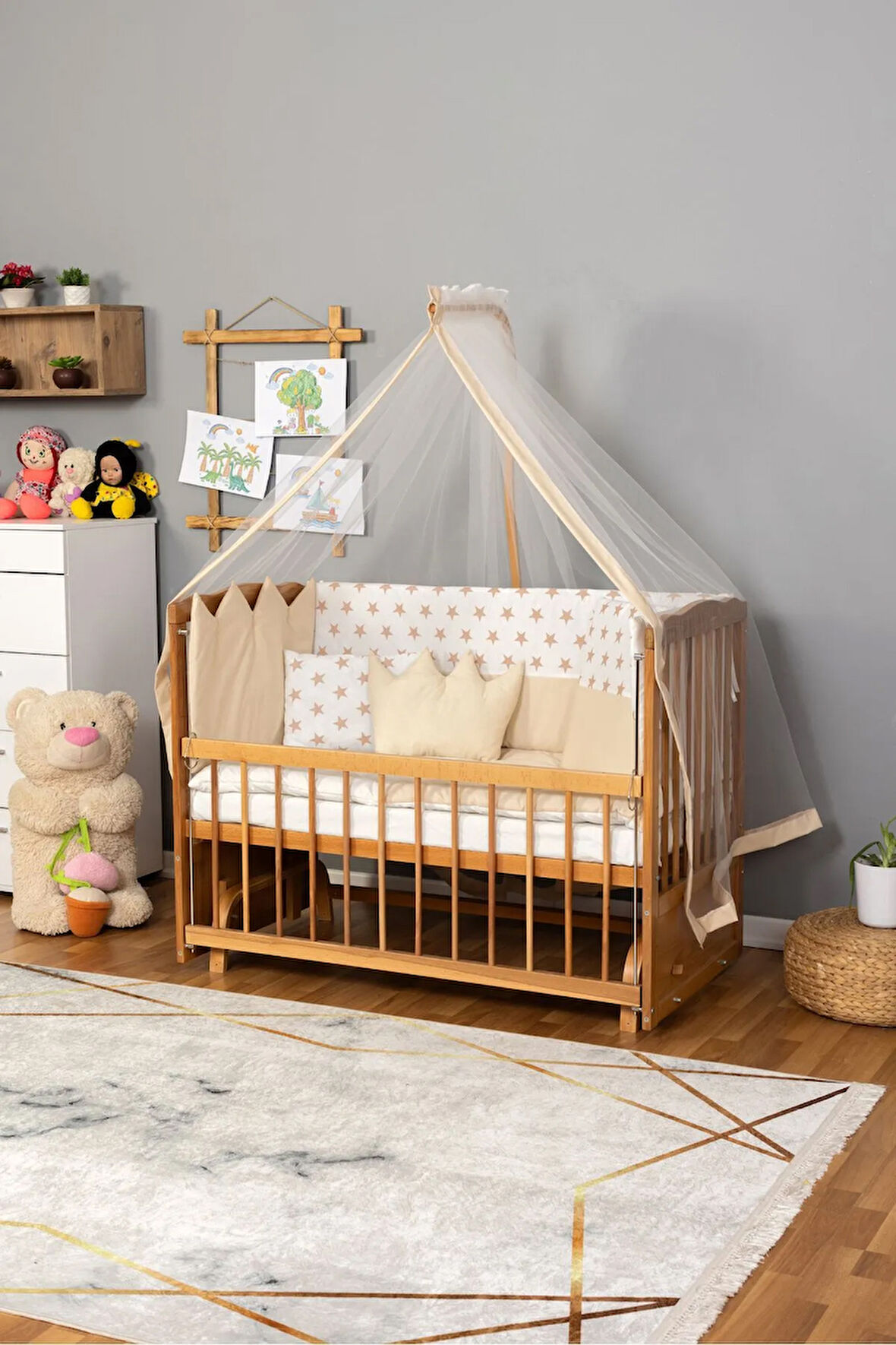 Ahşap Beşik Anne Yanı Beşik (Vernikli) 60x120 - Krem Nakış(Yazısız) Uyku Seti + Yatak