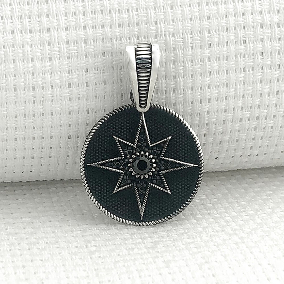 925 Ayar Gümüş Siyah Taşlı Kuzey Yıldızı Kolye Ucu