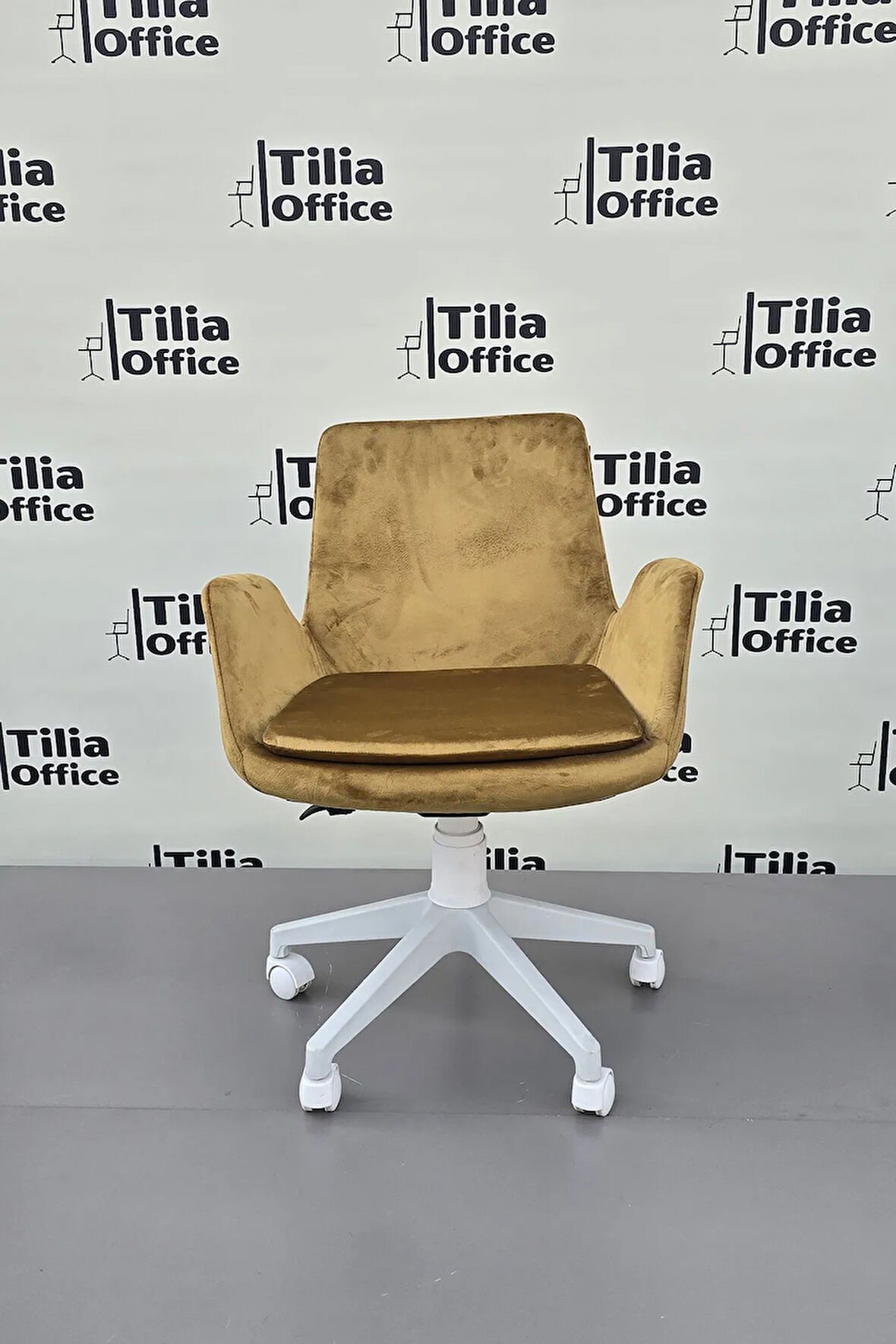 Maki Çalışma ve Çocuk Koltuğu Beyaz Ayak