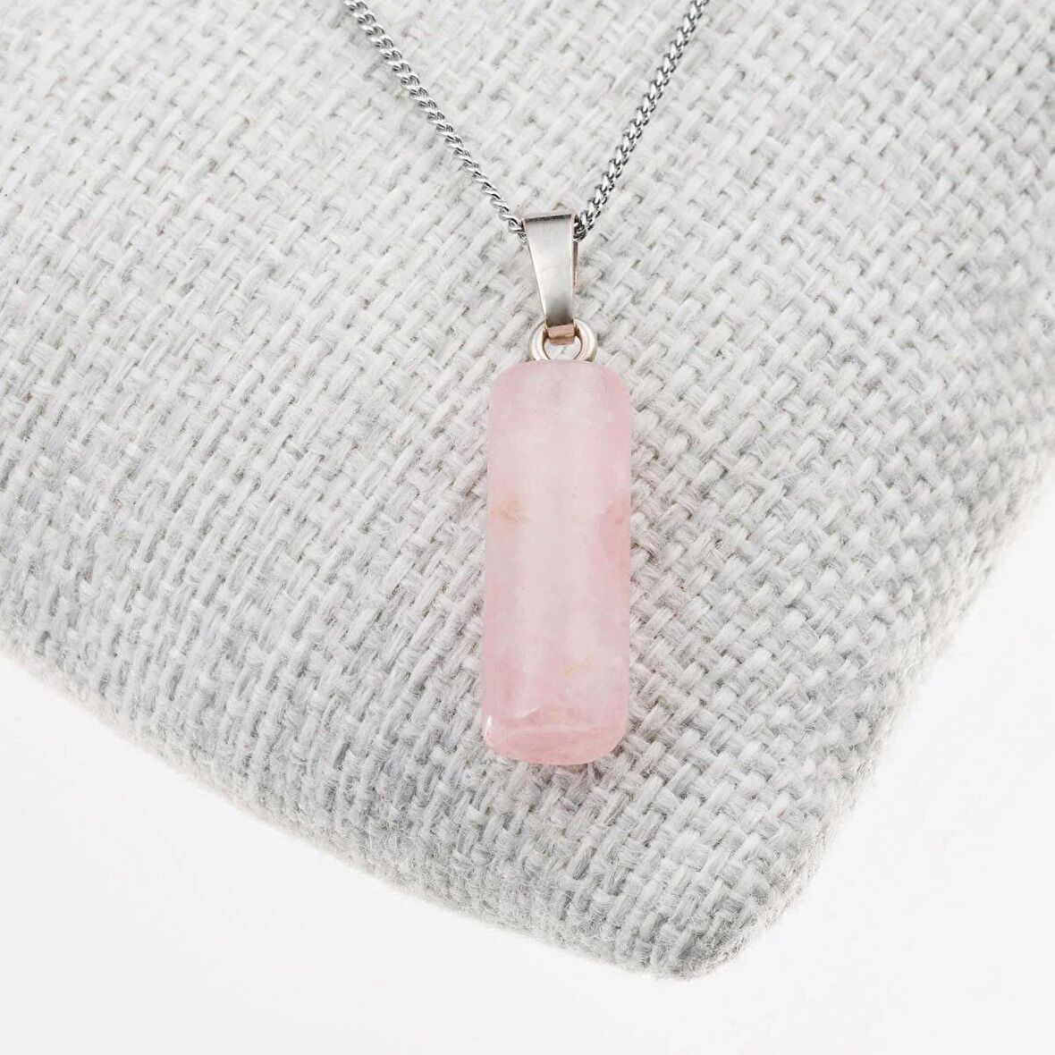 Pembe Kuvars Taşı Kolye-Kararmaz Zincirli