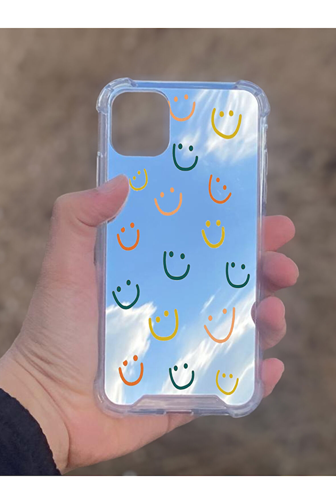 İphone 11 İle Uyumlu Aynalı Gülücük Desenli Darbe Kamera Korumalı Silikon Telefon Kılıfı