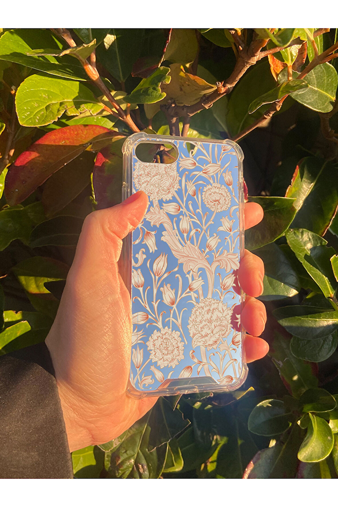 İphone SE 2020 İle Uyumlu Uyumlu Aynalı Lale Desenli Darbe Kamera Korumalı Silikon Telefon Kılıfı