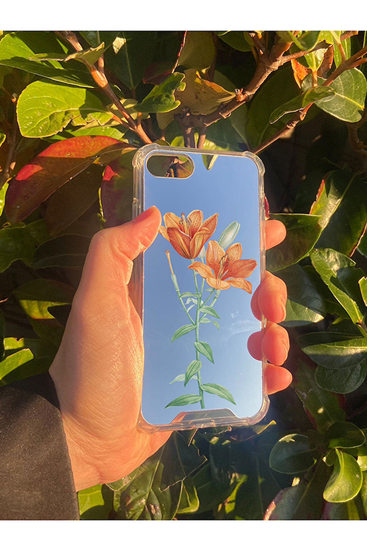 İphone SE İle Uyumlu Aynalı Turuncu Çiçek Desenli Darbe Kamera Korumalı Silikon Telefon Kılıfı