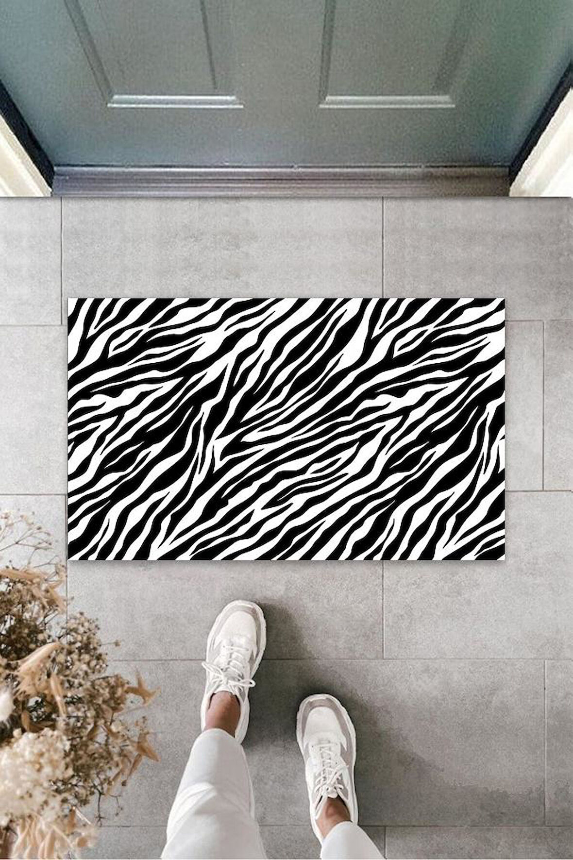 Siyah Kapı Önü Paspası Zebra Desen  K-3253