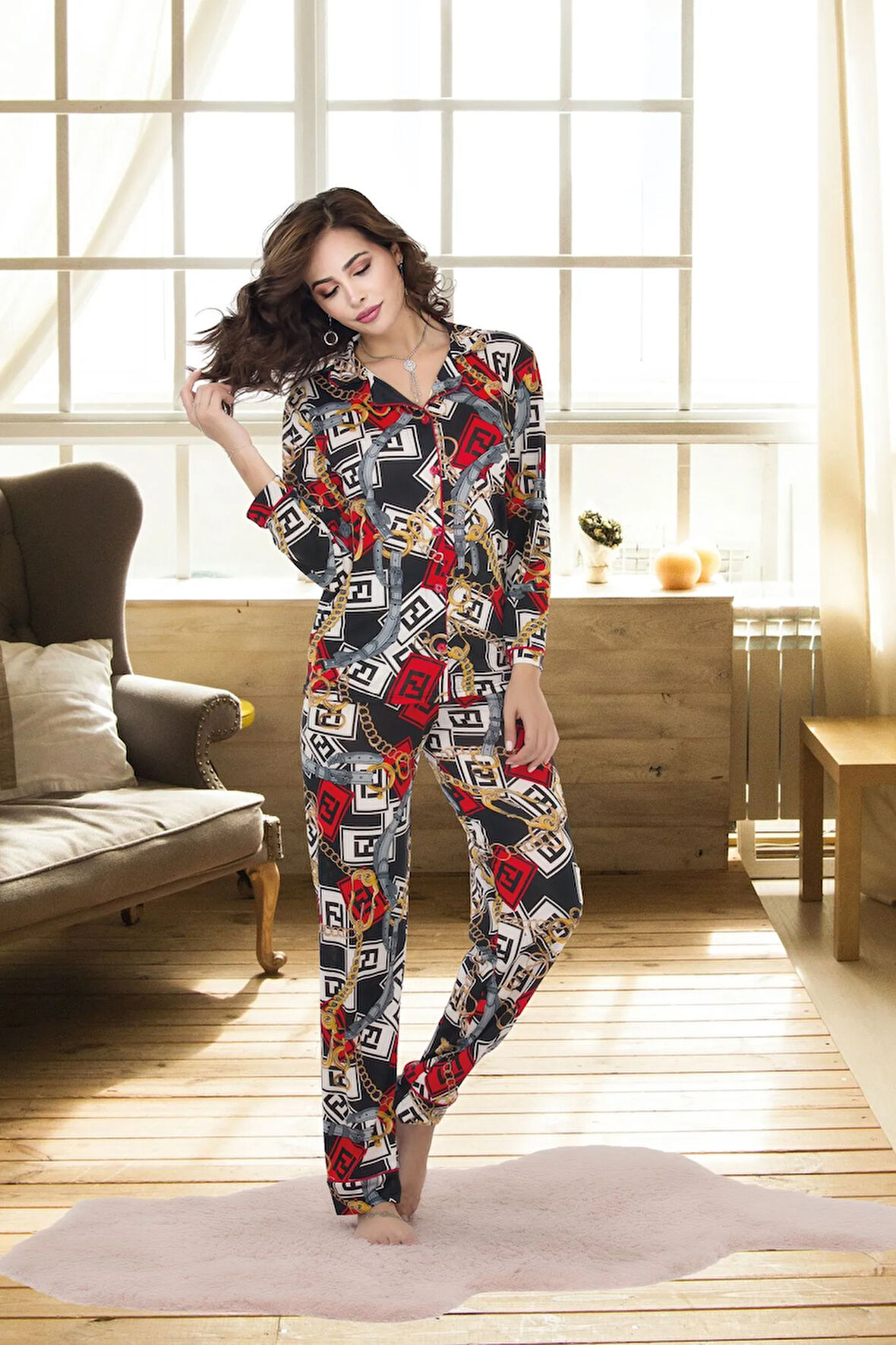 Rahat ve Şık Kadın Pijama - Karışık Desenli