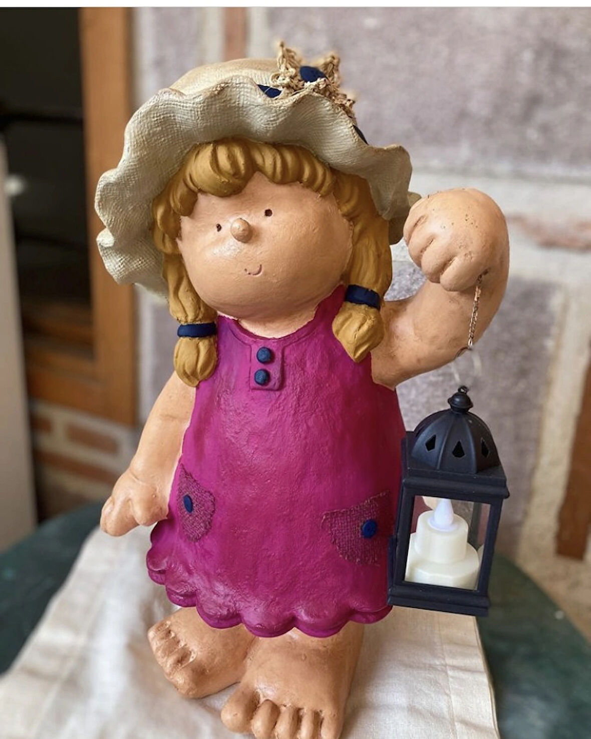 Tombik Fenerli Kız Cocuk Bahçe