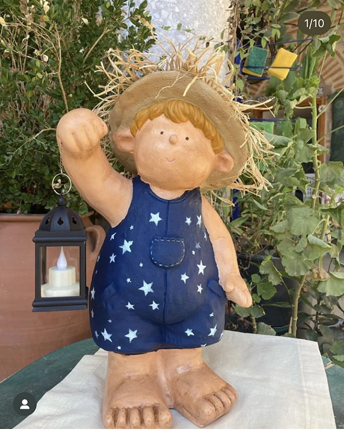 Tombik Fenerli Erkek Cocuk Bahçe