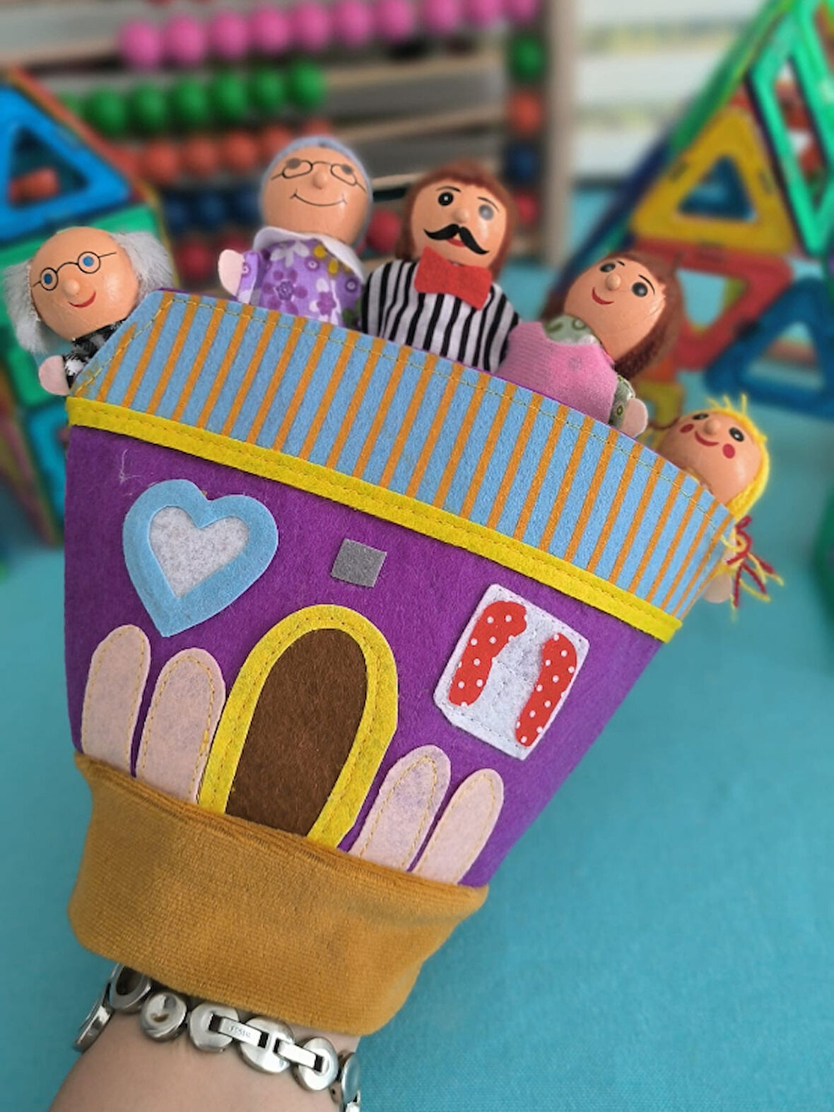 Eldivenli 5 li Aile Üyeleri 3 Boyutlu Parmak Kukla Drama Oyun Aktivite Seti