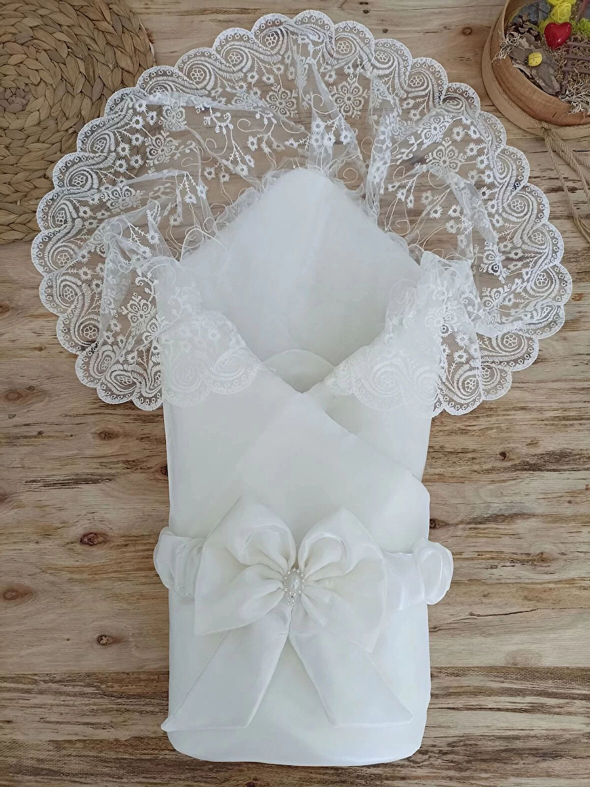 Yenidoğan Kumru İnci Fiyonk Kristal Parlak Duvaklı Kundak Bebek Battaniyesi Ekru