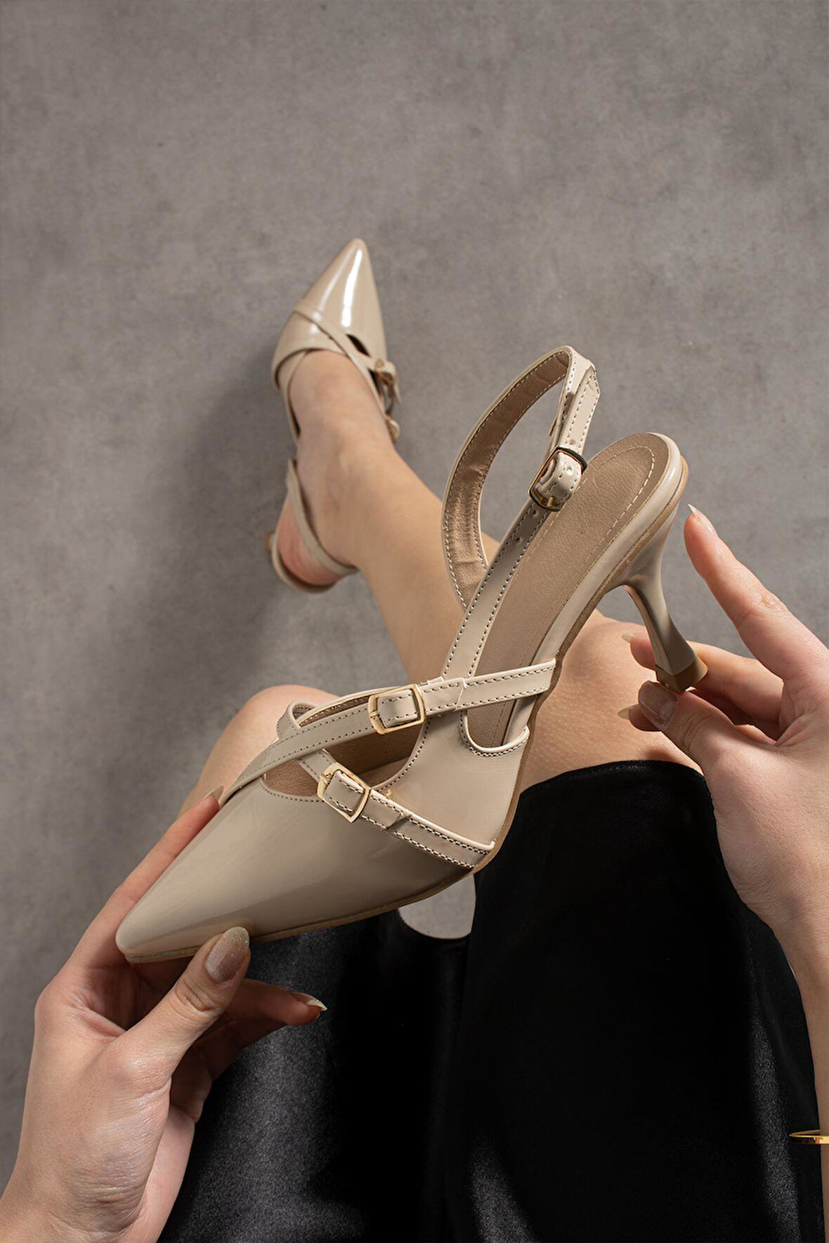 INNIA Biyana Bej Rugan Çift Bantlı Toka Detaylı Açık Abiye Stiletto Klasik Topuklu Ayakkabı