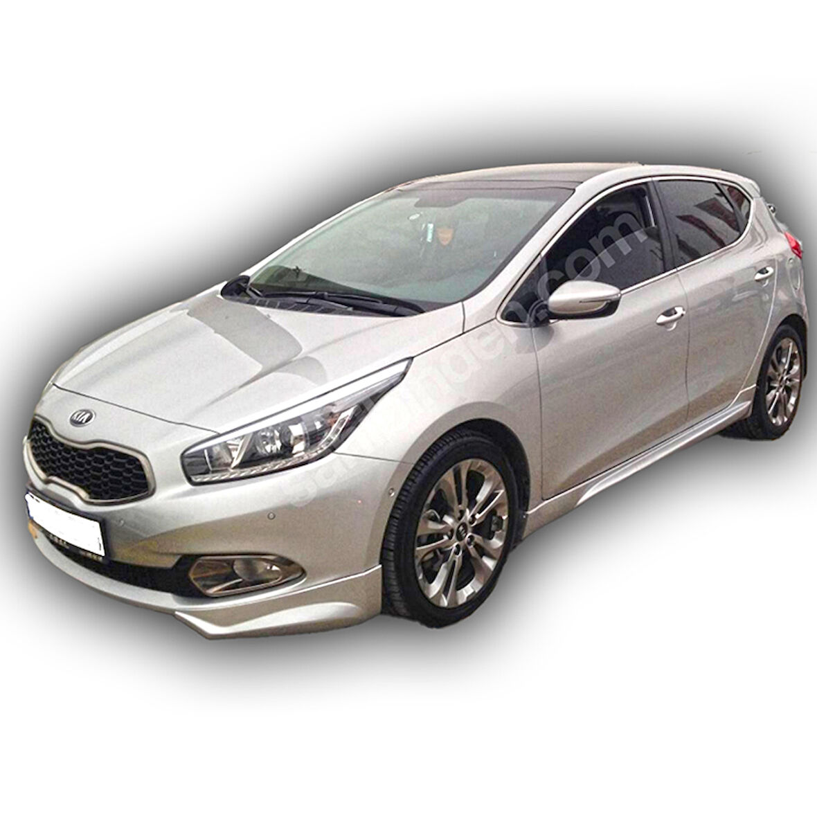 Kia Ceed 2012 - 16 Marşpiyel Plastik Boyasız