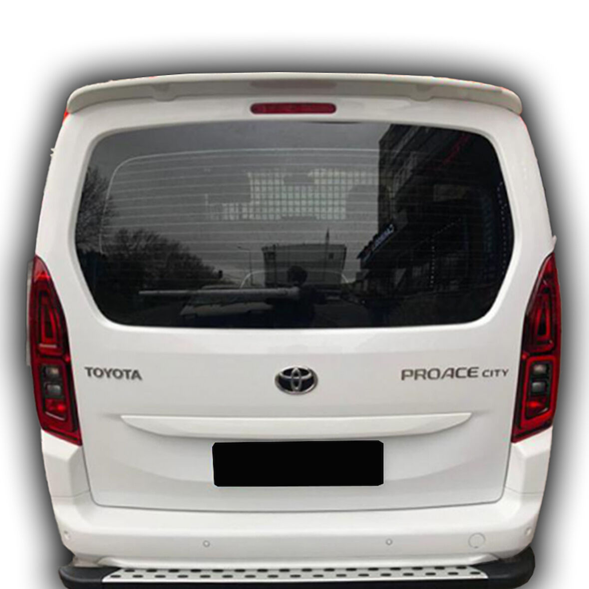 Toyota Proace Spoiler Boyalı