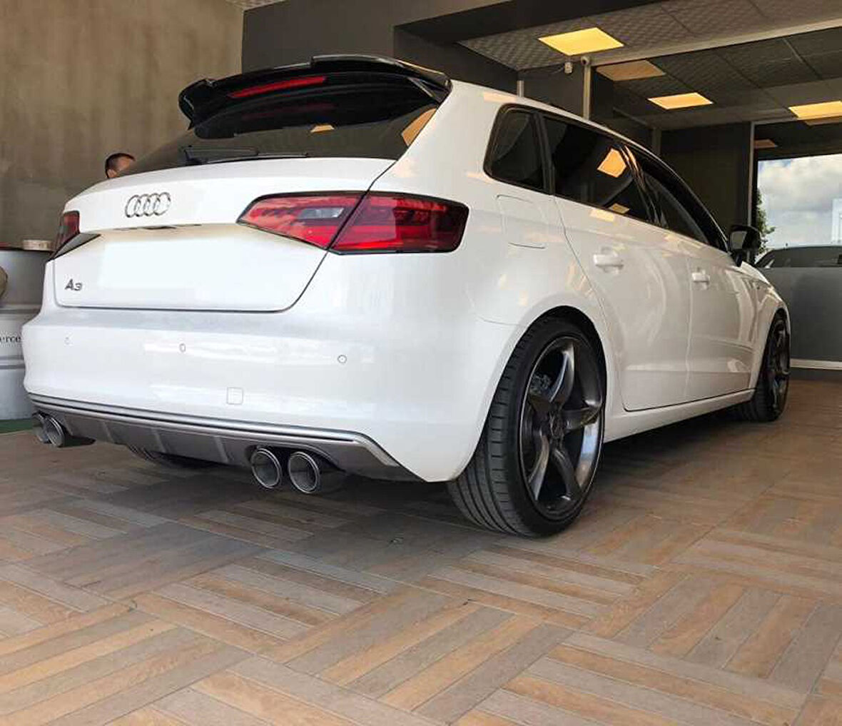 Audi A3 Hb (2014-2018) Cam Üstü Spoiler - Piano Black (Parlak Siyah)