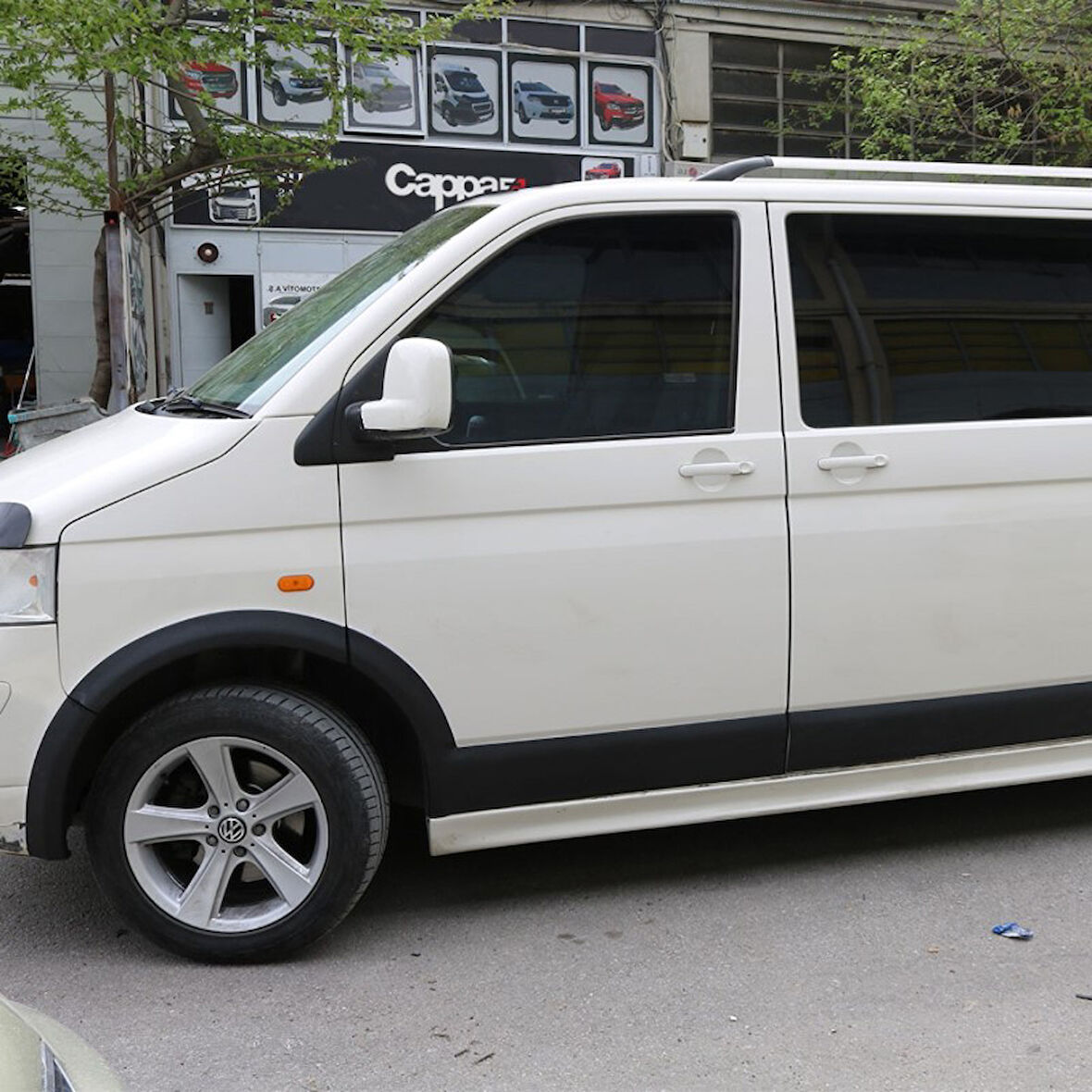 Volkswagen Transporter T5 Kısa Şasi 2009 - 2014 Çamurluk Kapı Dodikleri Set 11 Parça Sol Sürgü