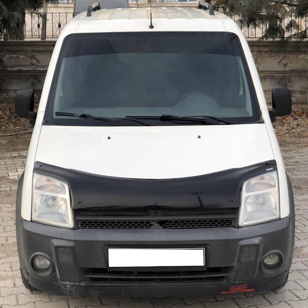 Ford Connect Ön Kaput Koruyucu Rüzgarlığı 2003-2008 Yılı Arası