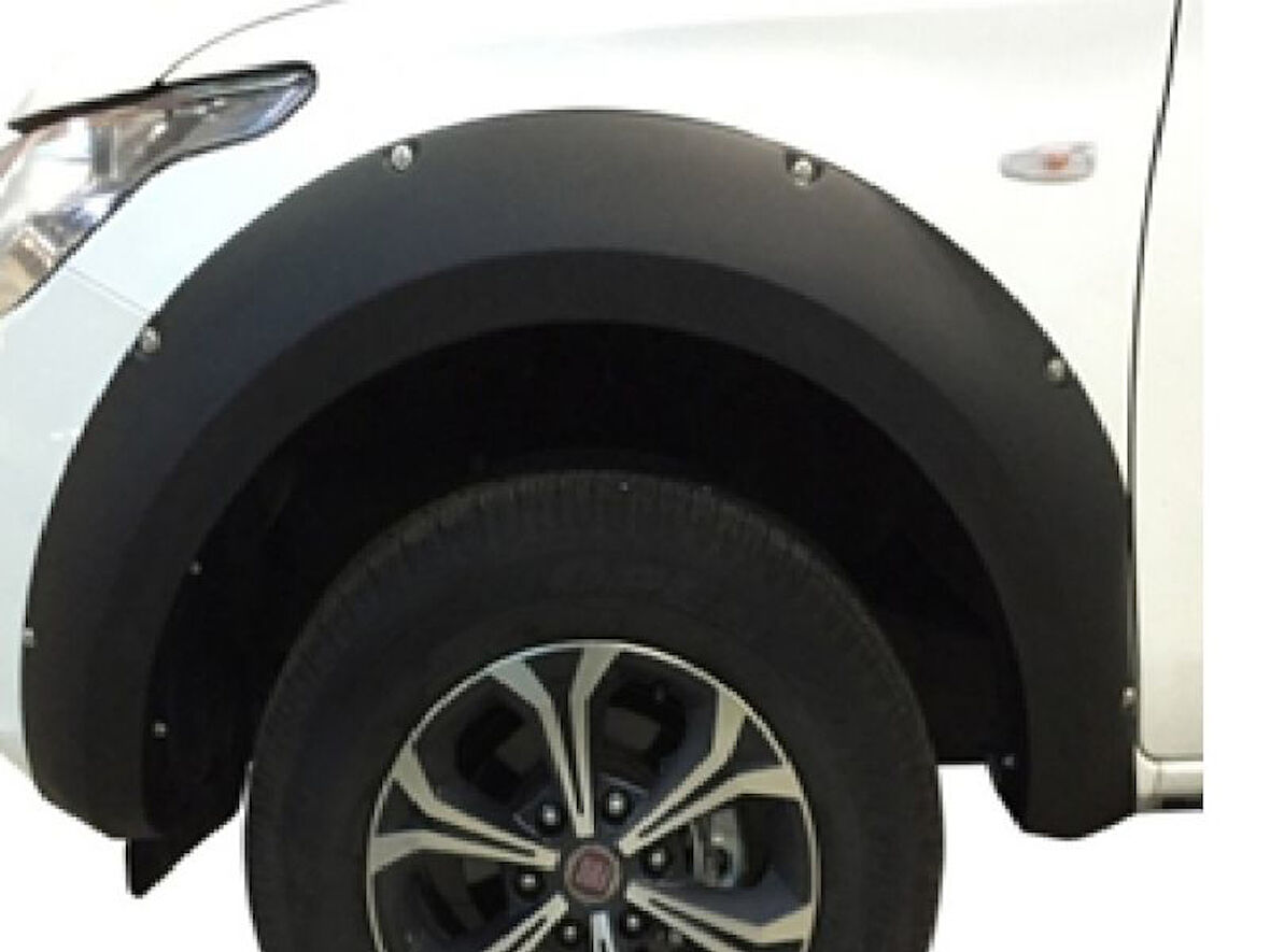 Fiat Fullback 2016 Ön Çıkıntılı Civatalı Çamurluk Kaplama Dodik