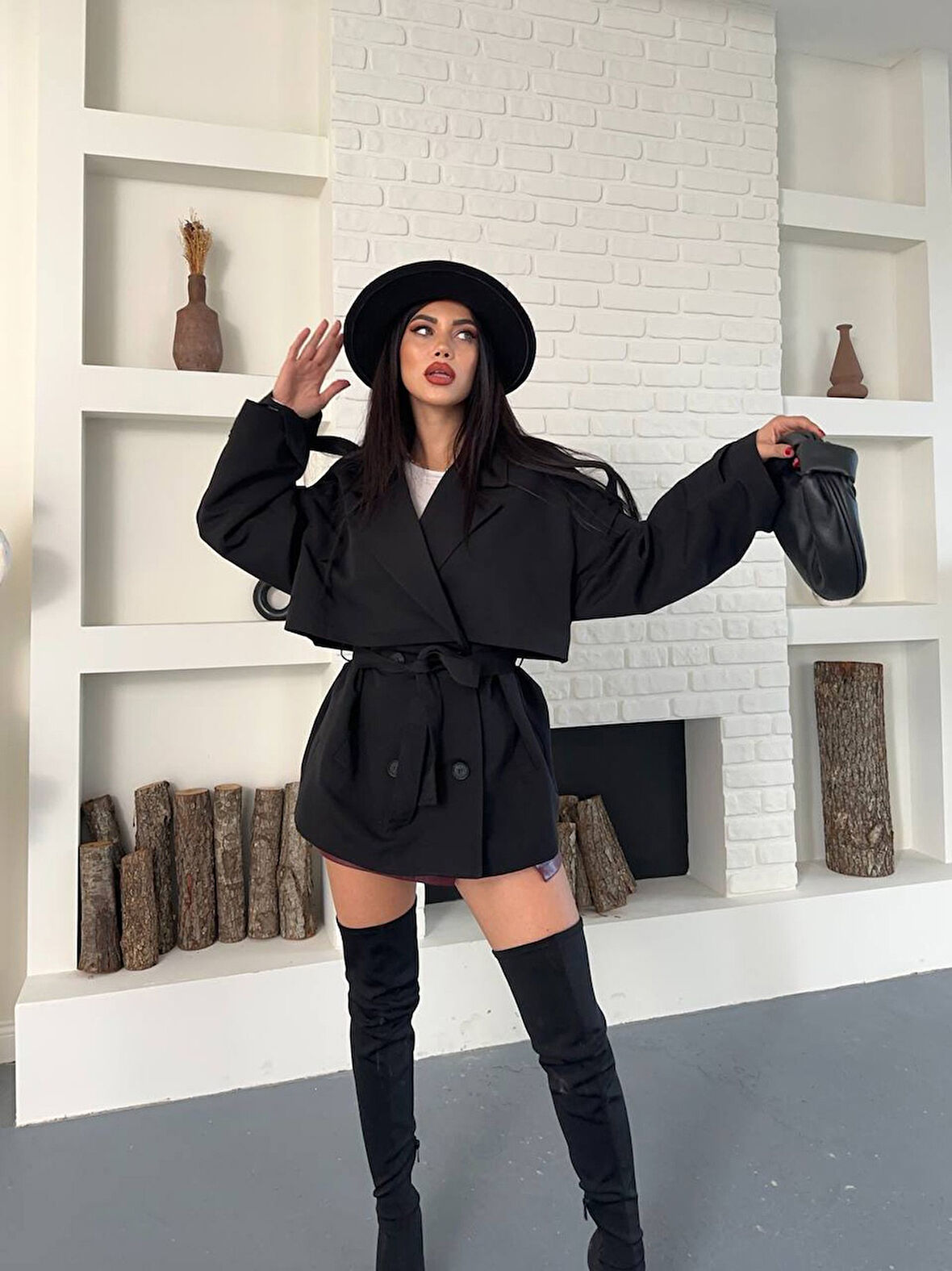 Kruvaze Yaka Düğmeli Kemerli Cepli Apoletli Kuşaklı Trençkot