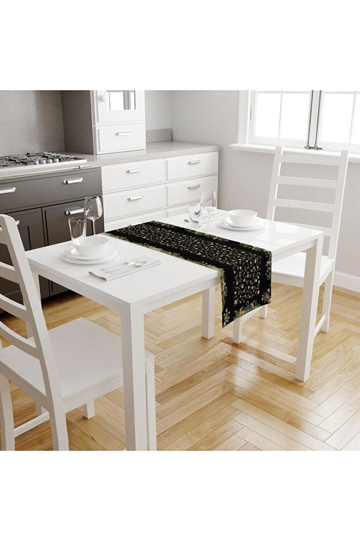 Ancient People And Flowers Runner, 140x45cm (ince Keten, Uluslararası Yıkama Ve Solmama Sertifikası)