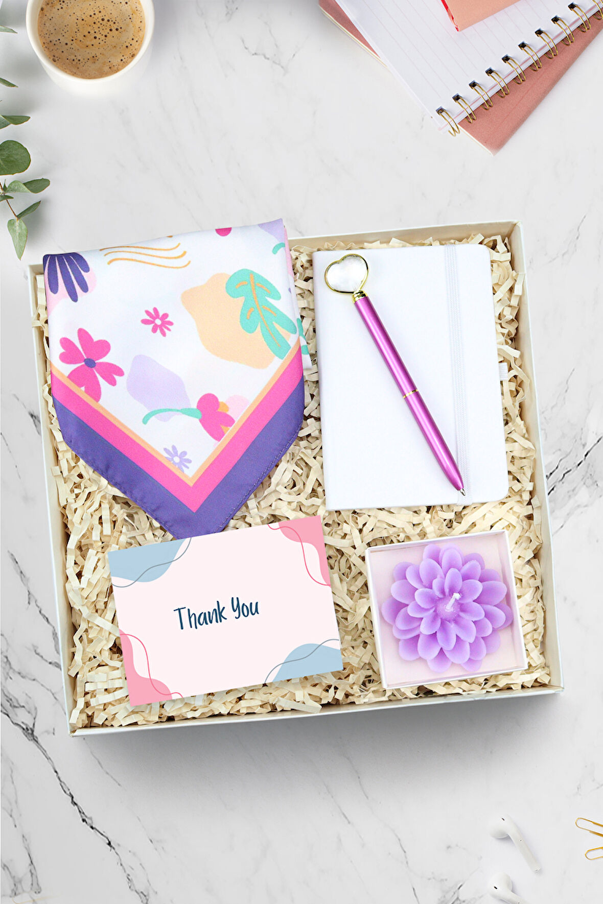 Beyaz Mini Not Defteri & Beyaz Çiçekli Fular & Lotus Çiçeği Mum & Kalp Kalem Hediye Seti