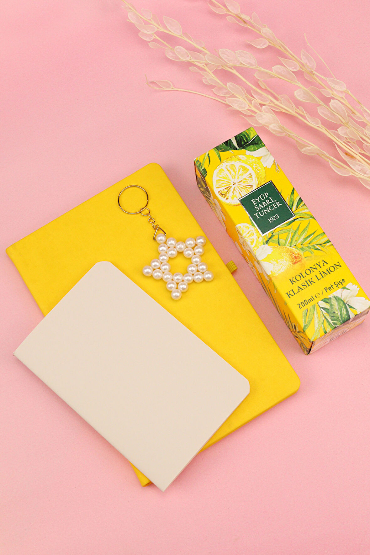 Sarı Defter & Mini Not Defteri & İnci Anahtarlık & Eyüp Sabri Tuncer 200ml Kolonya Hediye Seti