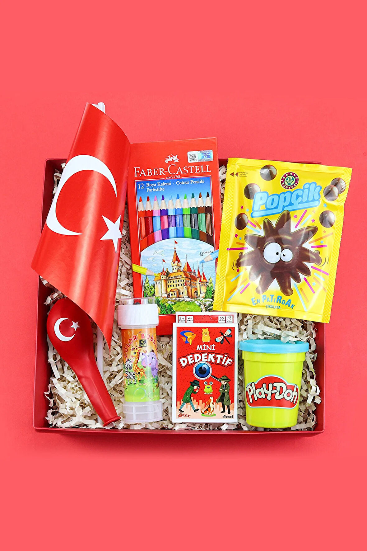 Boya Kalemi & Balon & Bayrak & Oyun Hamuru & Köpük Baloncuk & Kart Oyunu & Çikolata Hediye Seti