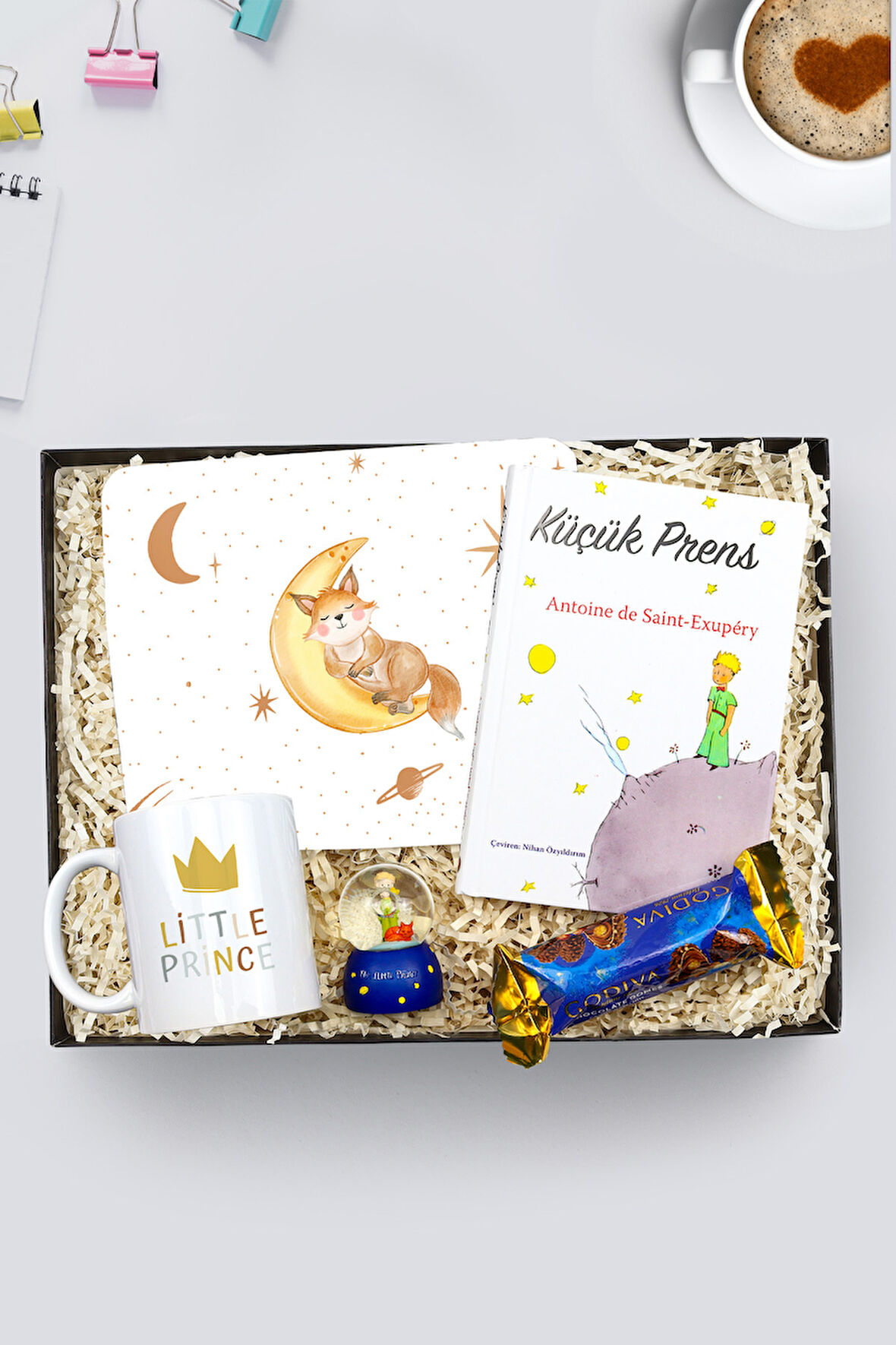 Mouse Pad &  Küçük Prens Kar Küresi & Tasarım Kupa & Godiva Domes  & Küçük Prens Kitap Hediye Seti