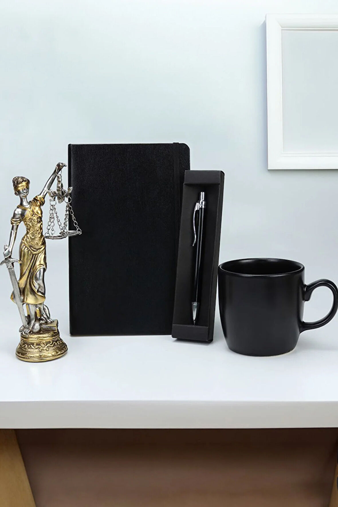 Siyah Tükenmez Kalem & Siyah Defter & Siyah Kupa & Adalet Heykeli Hediye Seti