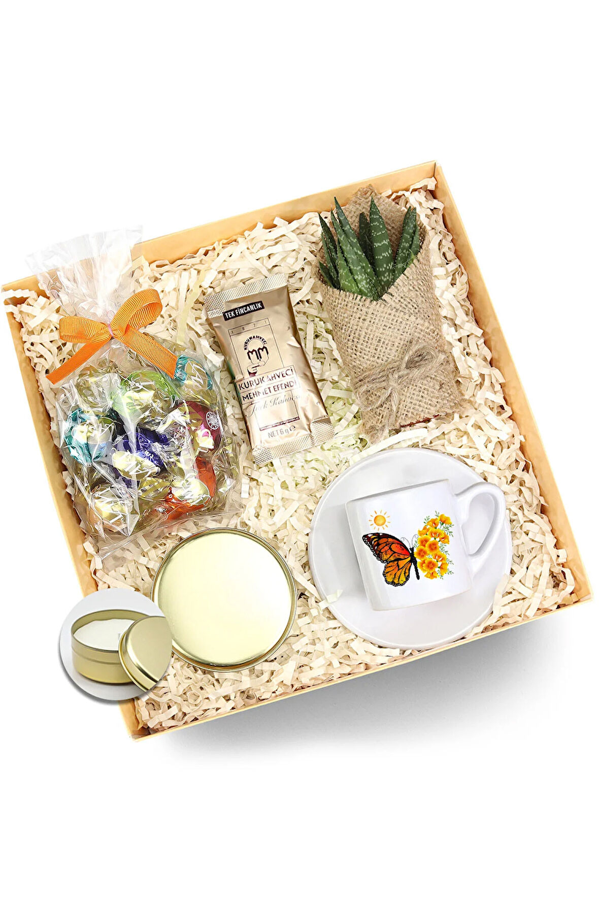 Fincan & Sukulent Çiçek & Mehmet Efendi Türk Kahvesi & Mum & Lavi Çikolata Hediye Seti