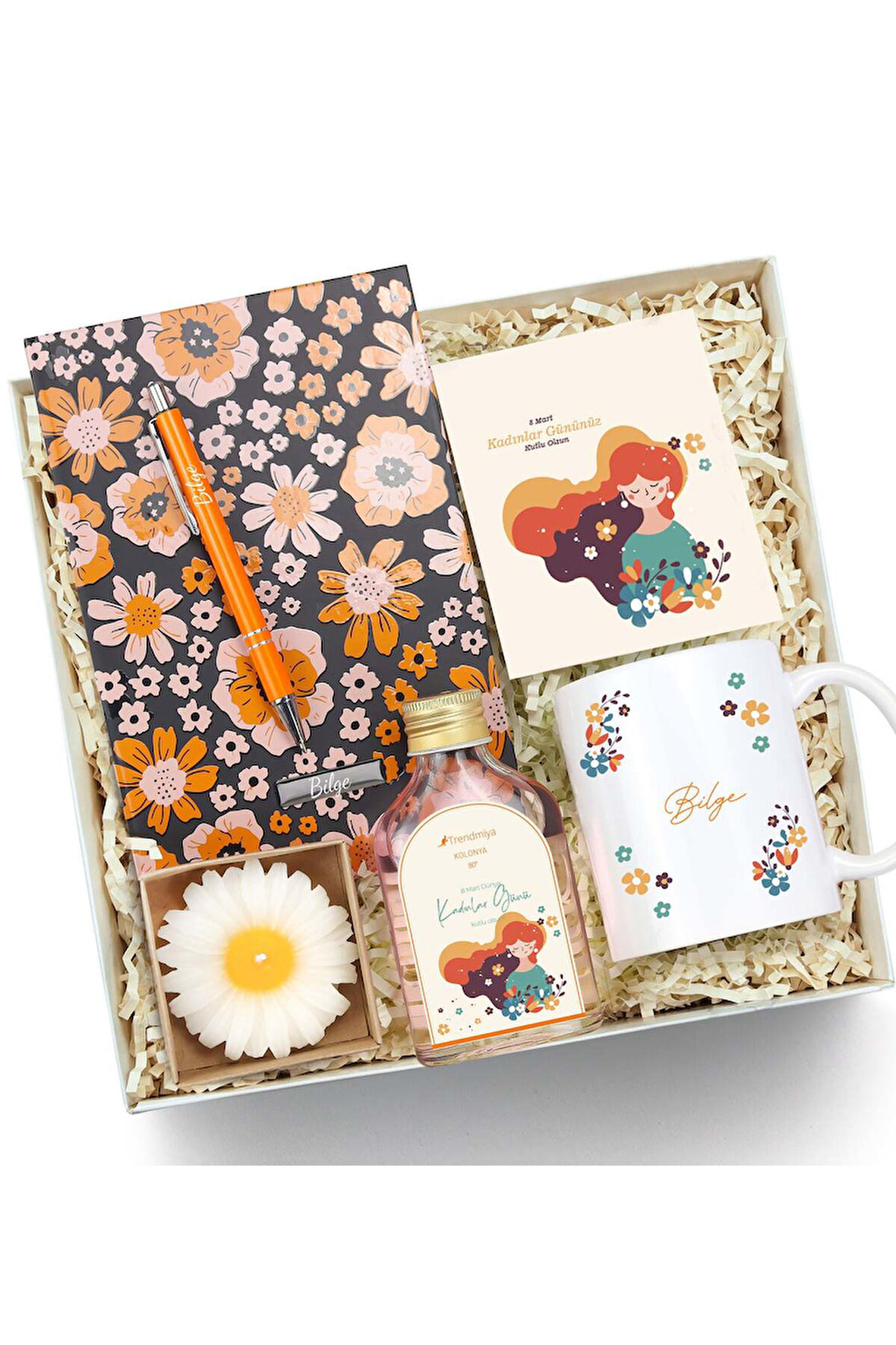 Kişiye Özel Çiçek Tasarımlı Kadınlar Günü Hediye Seti