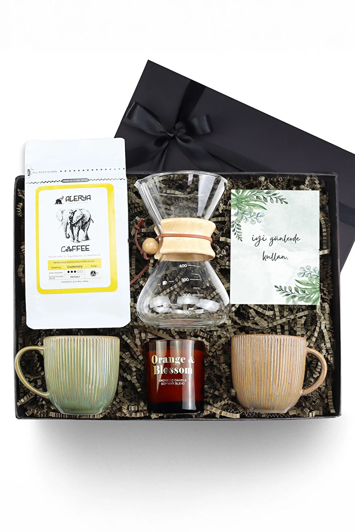 2'li Porselen Fincan & Filtre Kahve & Mum & Cam Karaf Hediye Seti