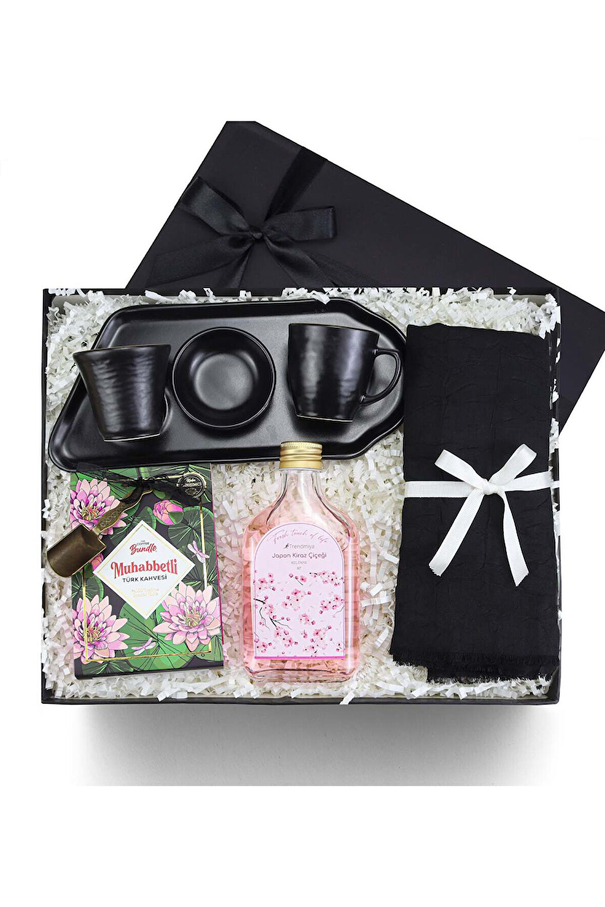 Türk Kahvesi Sunum Seti & Bambu Siyah Şal & Muhabbetli Türk Kahvesi & Premium Hediye Seti