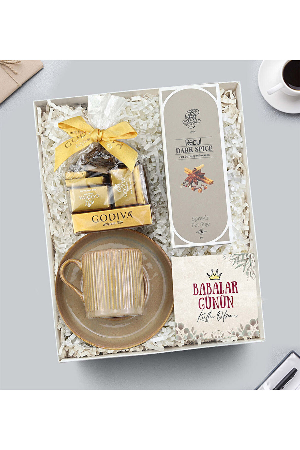 Kahverengi Çizgili Porselen Fincan & Kolonya & Godiva Napoliten Çikolata Hediye Seti