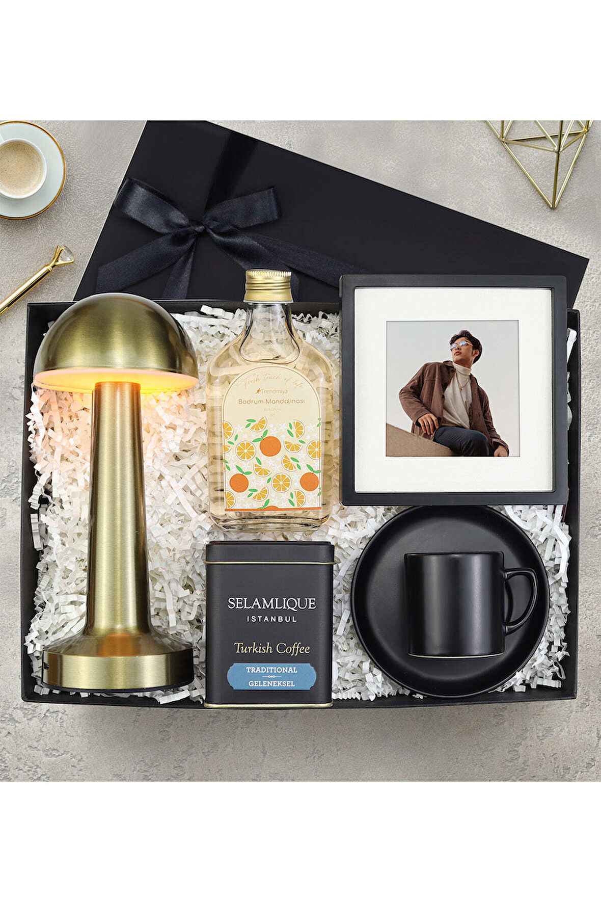 Gold Mantar Masa Lambası & Selamlıque Türk Kahvesi & Fincan & Kolonya & Çerçeve Hediye Seti