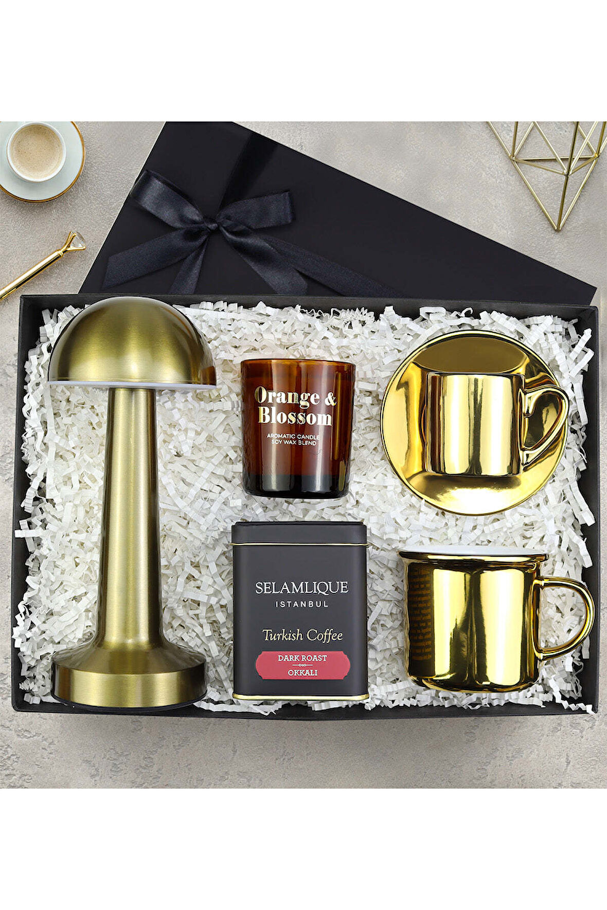 Gold Mantar Masa Lambası & Selamlıque Türk Kahvesi & Mum & Gold Fincan & Kupa Premium Hediye Seti