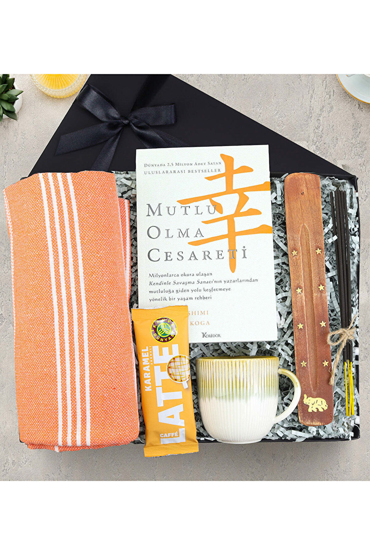 Peştemal & Kupa & Tütsü & Latte & Mutlu Olma Cesareti Kitabı Hediye Seti