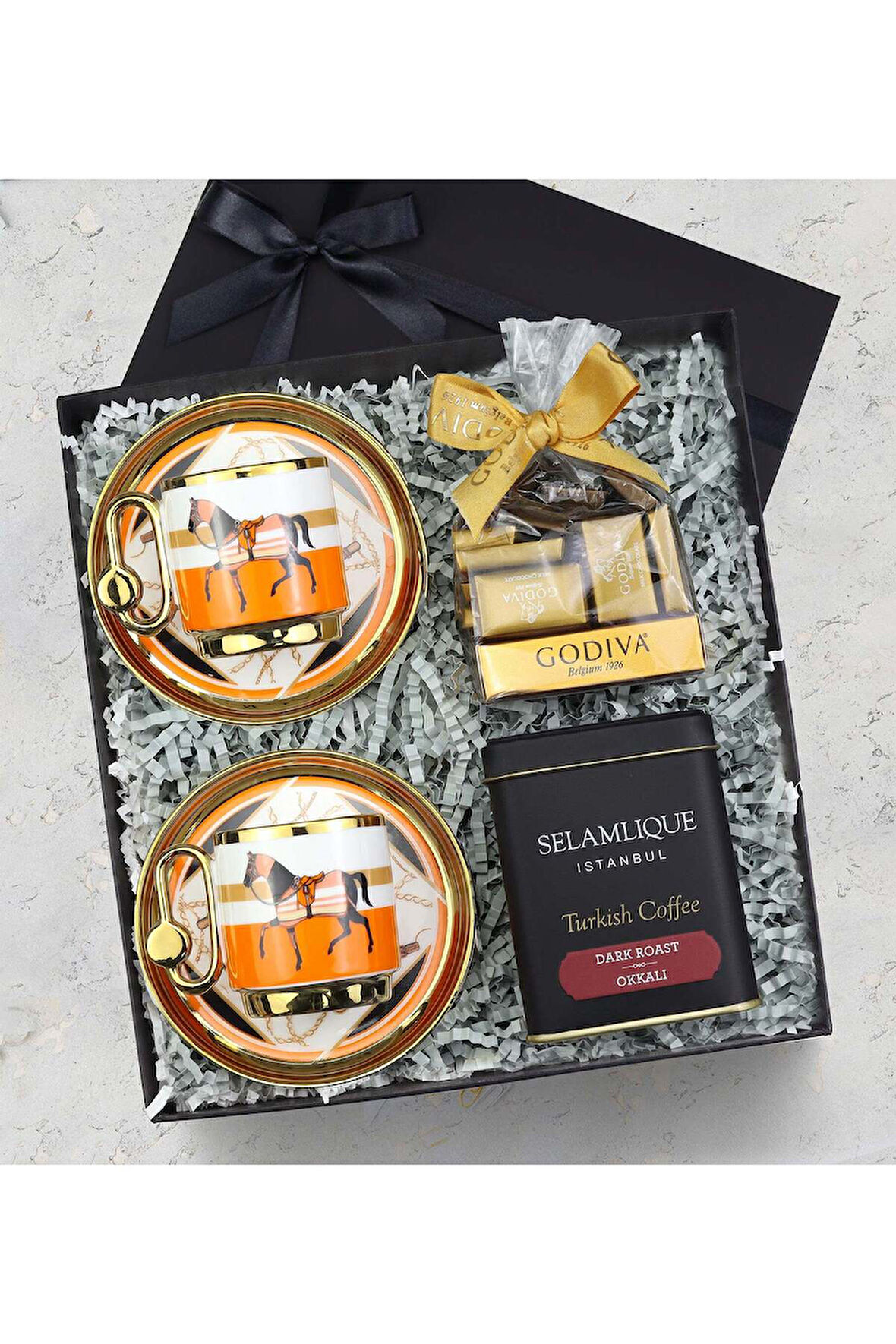 2 li Porselen Fincan & Godiva Çikolata & Selamlıque Türk Kahvesi Premium Hediye Seti