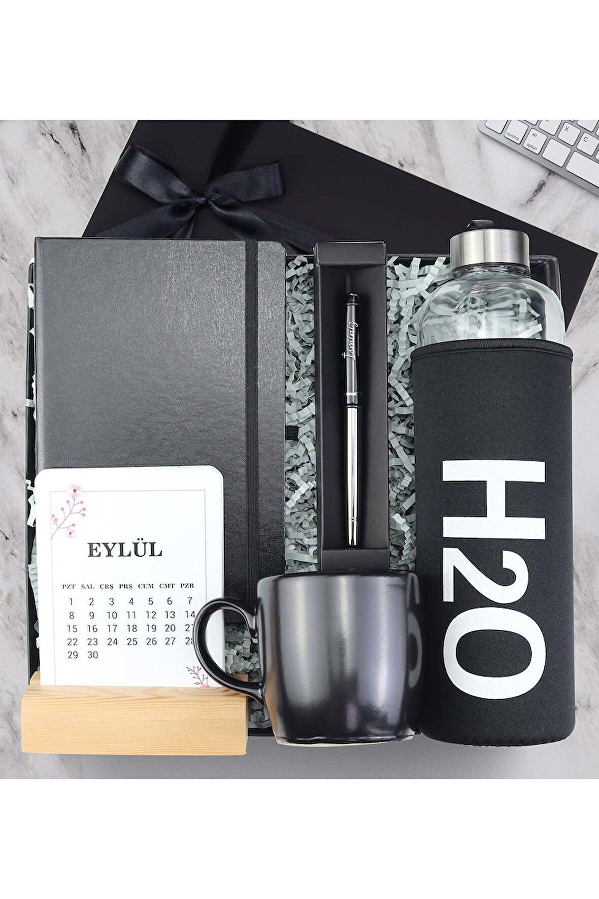 Kişiye Özel Defter & Matara & Kupa & Kalem & Masa Takvimi Hediye Seti