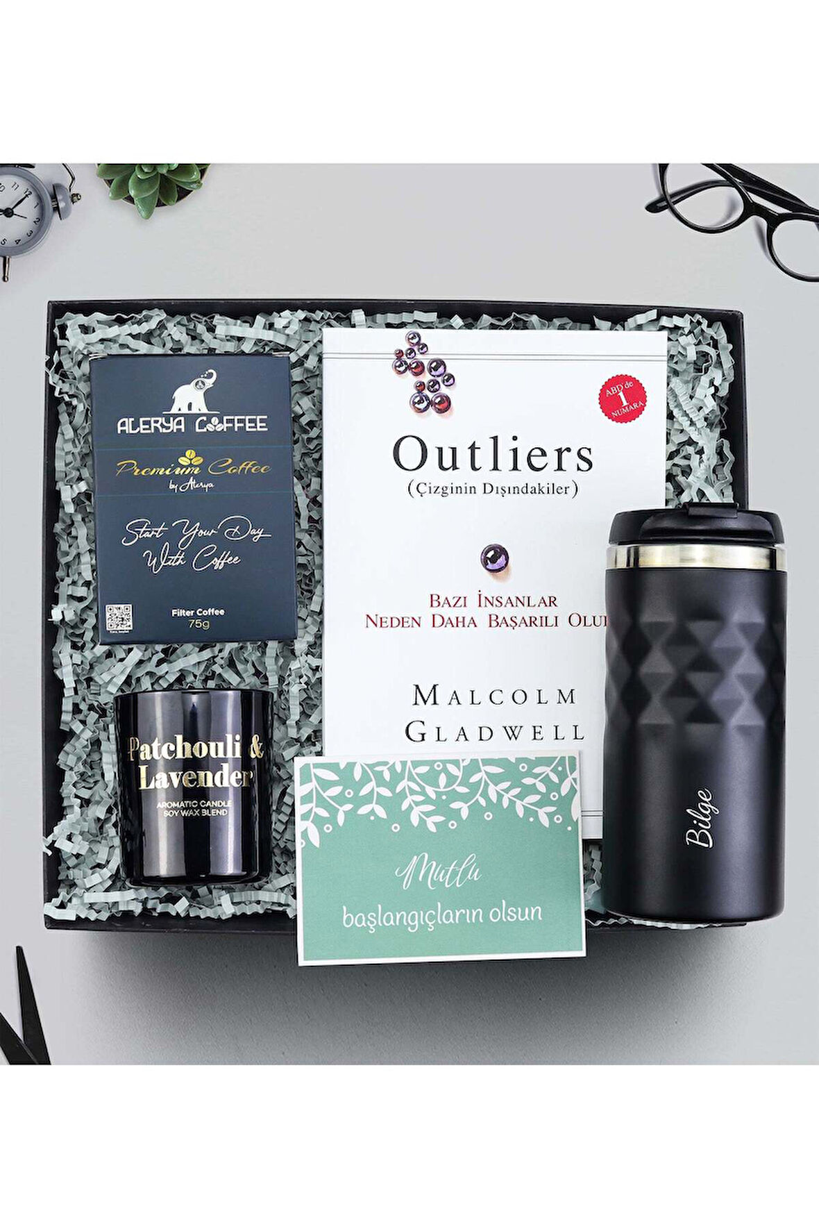 Outliers Kitap & Kristal Termos & Alerya Premium Filtre Kahve & Rakle Lacivert Mum Hediye Seti