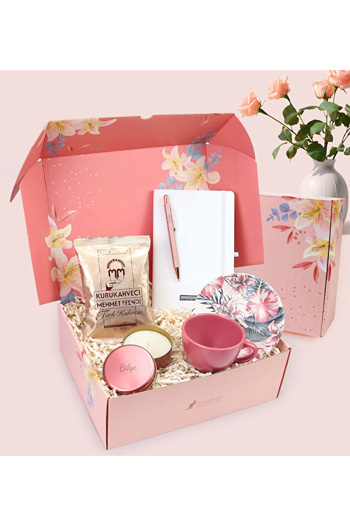 Öğretmenler Günü Kişiye Özel Defter & Kalem & Kutulu Mum & Çay Fincanı & Türk Kahvesi Hediye Seti