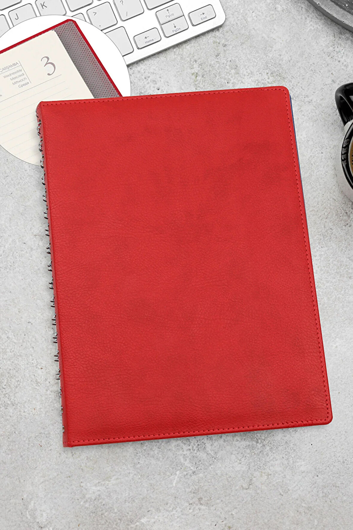 Spiralli 2025 Yeni Yıl Tarihli Ajanda