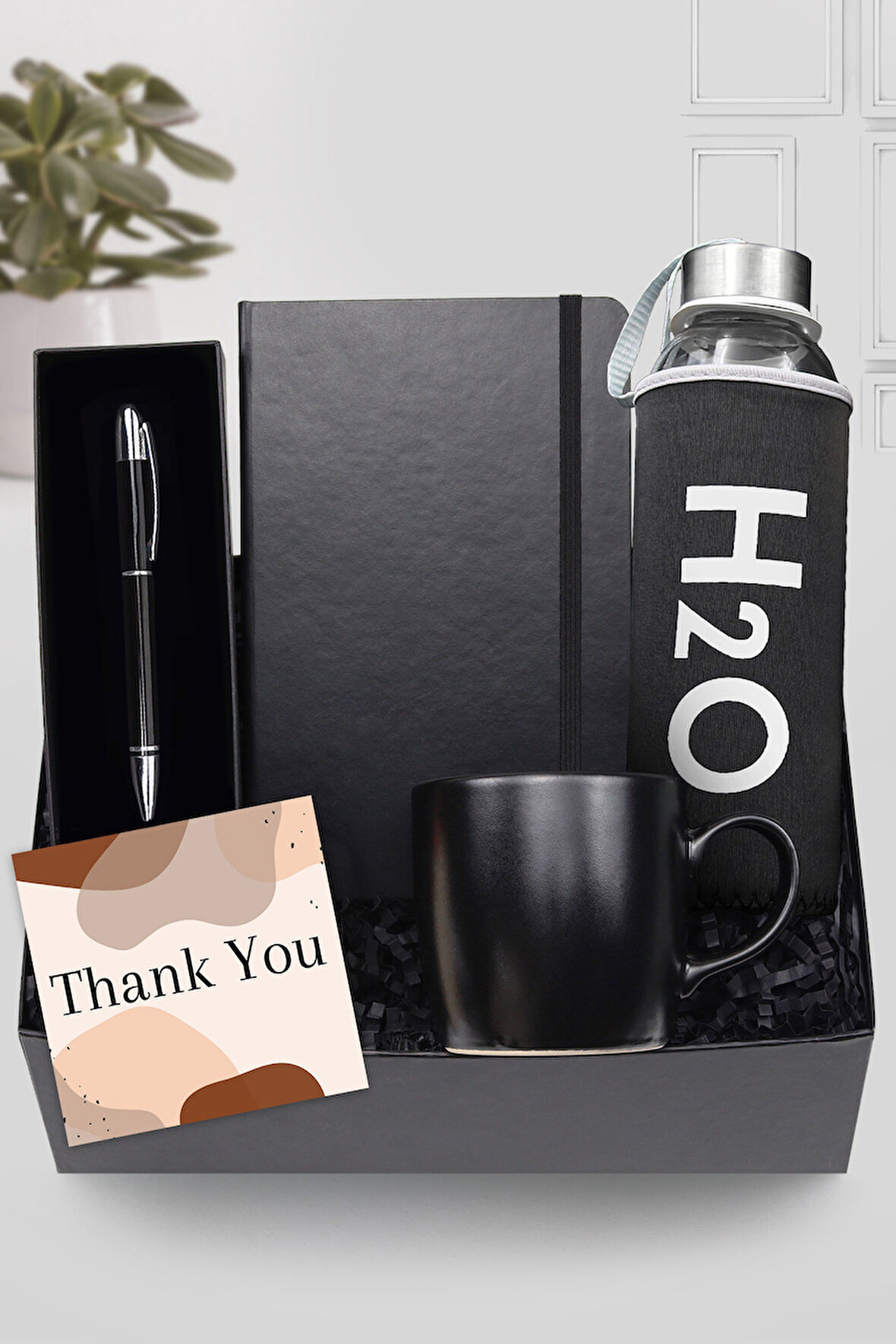 Siyah Tükenmez Kalem & Siyah Kupa & Siyah Defter & Özel Kılıflı 500 Ml Siyah Su Matarası Hediye Seti