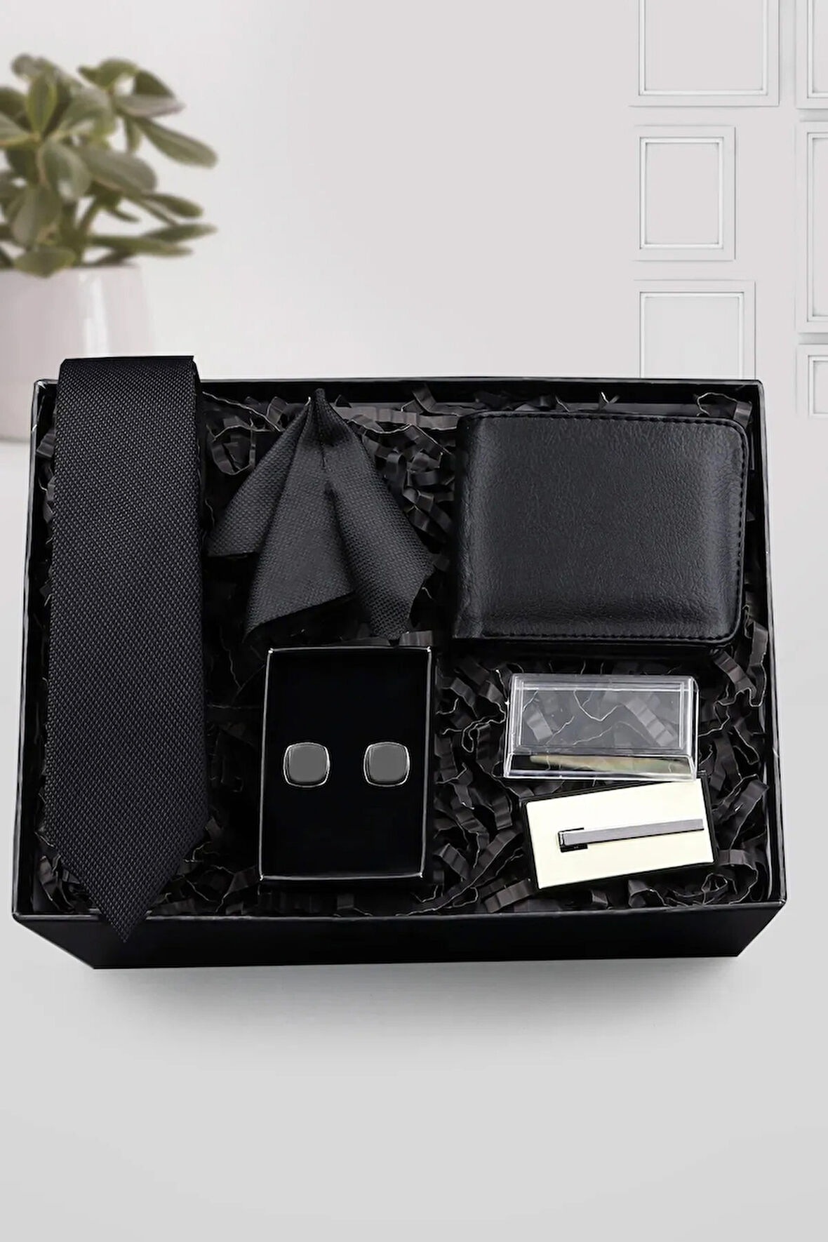 Erkek Siyah Cüzdan & Siyah Kravat & Kol Düğmesi & Kravat Iğnesi Hediye Seti