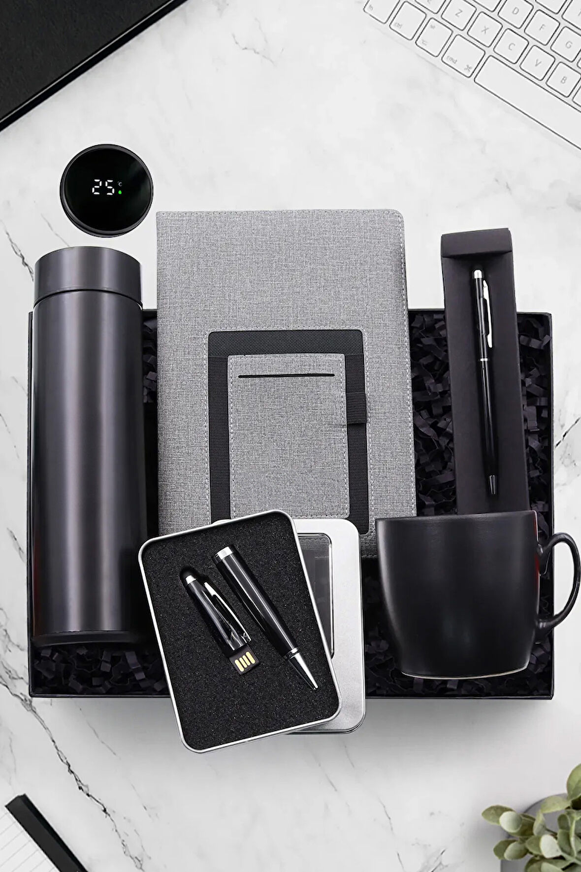 Dereceli Termos & Defter & Siyah Kupa & 32 Gb Usb Kalem & Touch Pen Hediye Seti