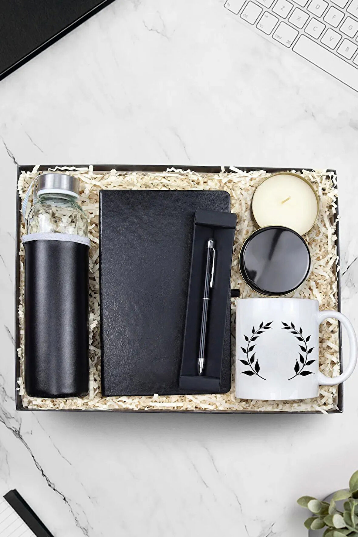 Kupa & Siyah Touch Pen & Metal Kutulu Mum & matara & Siyah Defter Hediye Seti