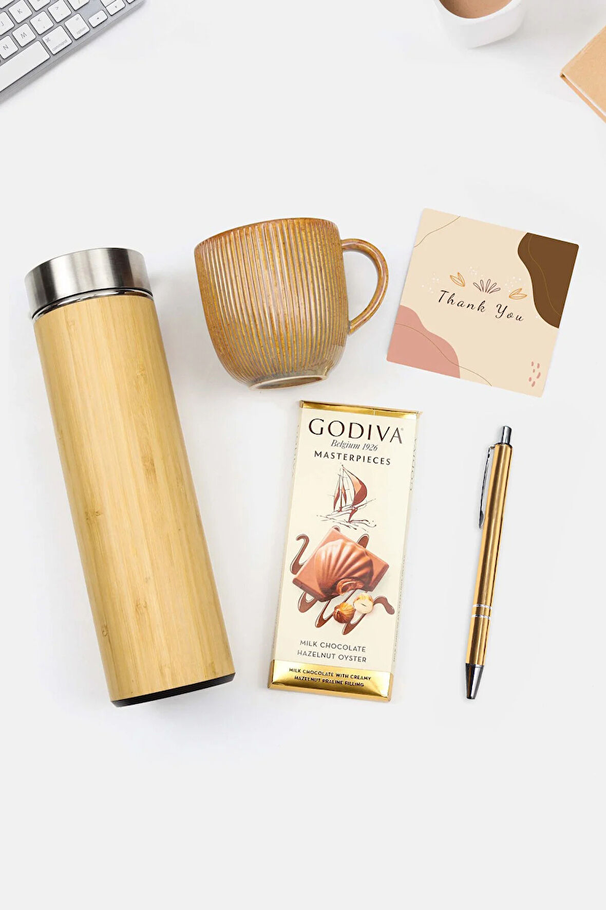 Gold Tükenmez Kalem & Bambu 500 ML Çelik Termos & Porselen Kupa & Godiva Çikolata Hediye Seti
