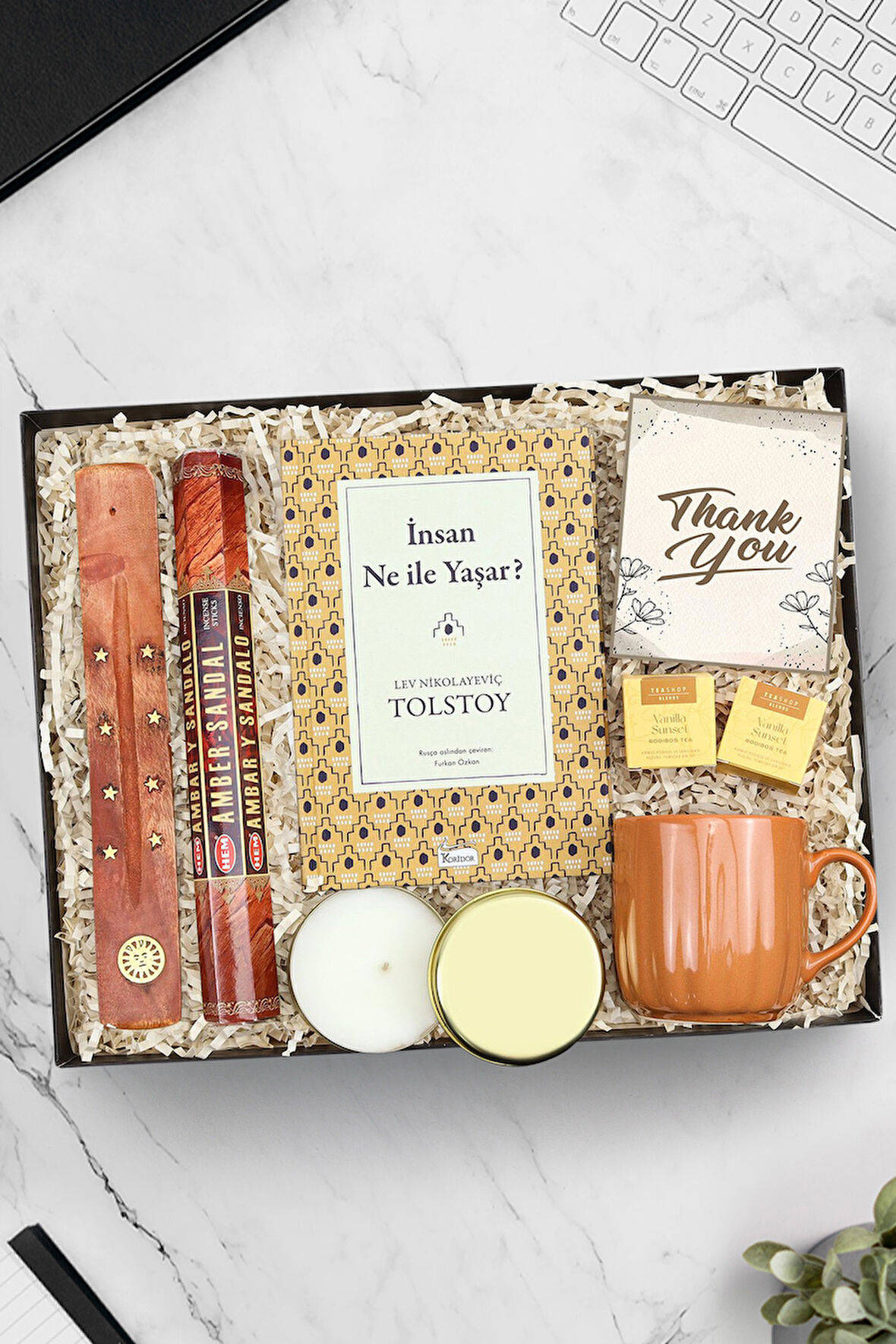 Gold Metal Kutulu Mum & Çubuk Tütsü & Kitap & Teashop 2'li Bitki Çayı & Kupa Hediye Seti