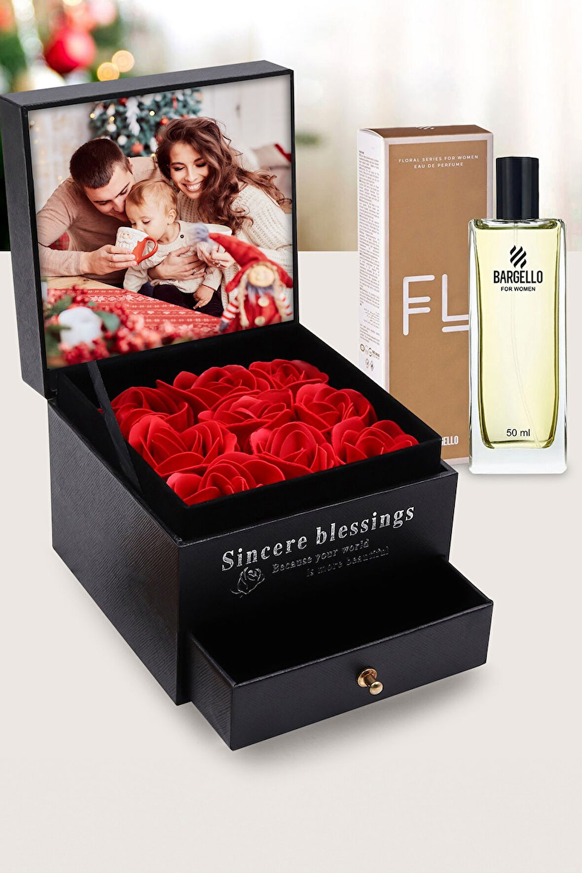 Çekmeceli Gül Kutusu & Bargello Kadın Parfümü Hediye Seti