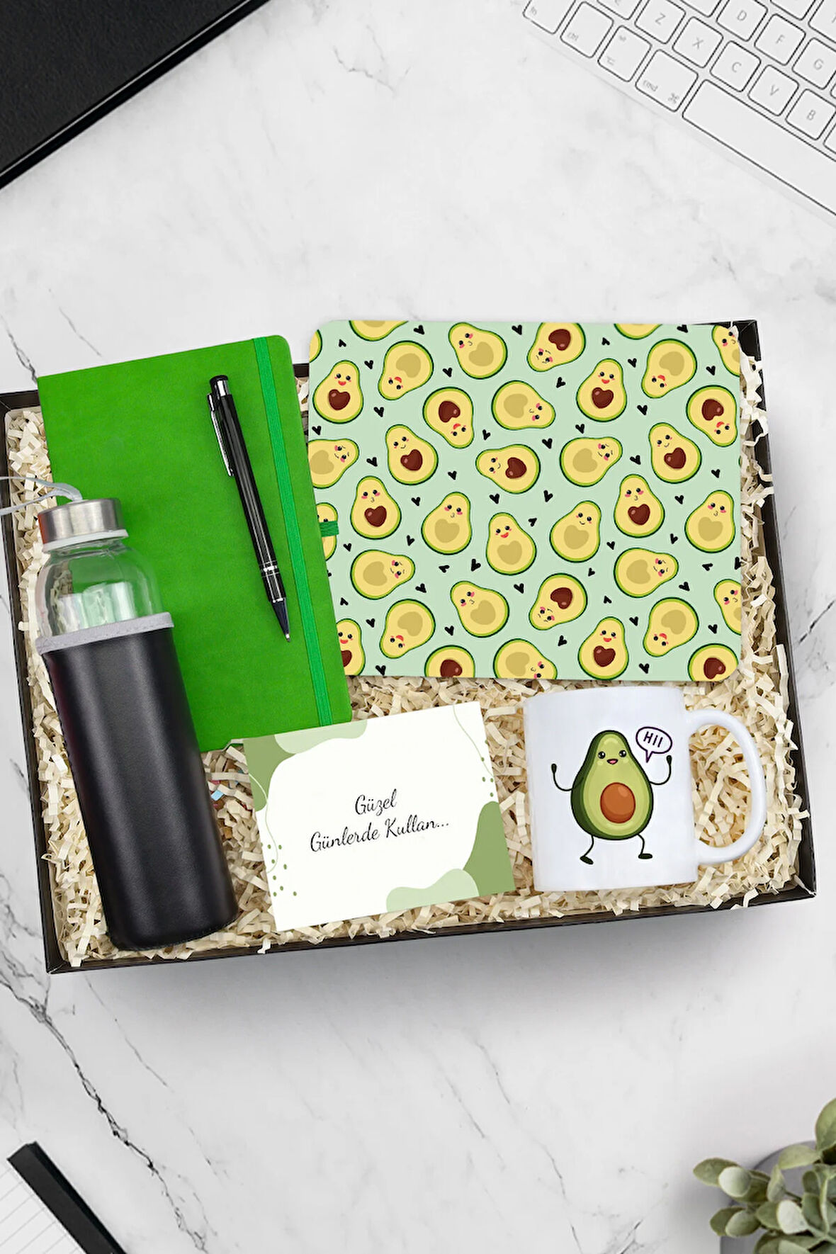 Avokado Baskılı Mouse Pad & Deri Kılıflı Su Matarası & Tükenmez Kalem & Kupa & Defter Hediye Seti