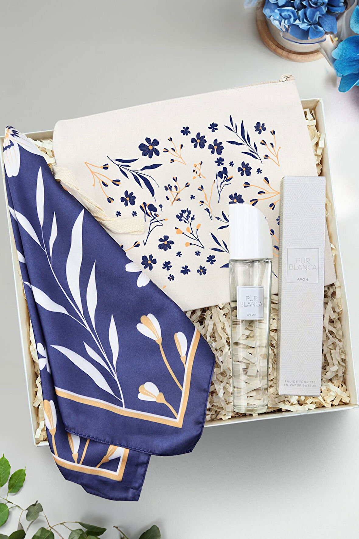 Ham Bez Çanta & Pur Blanca Kadın Parfüm & Tasarım Fular Hediye Seti