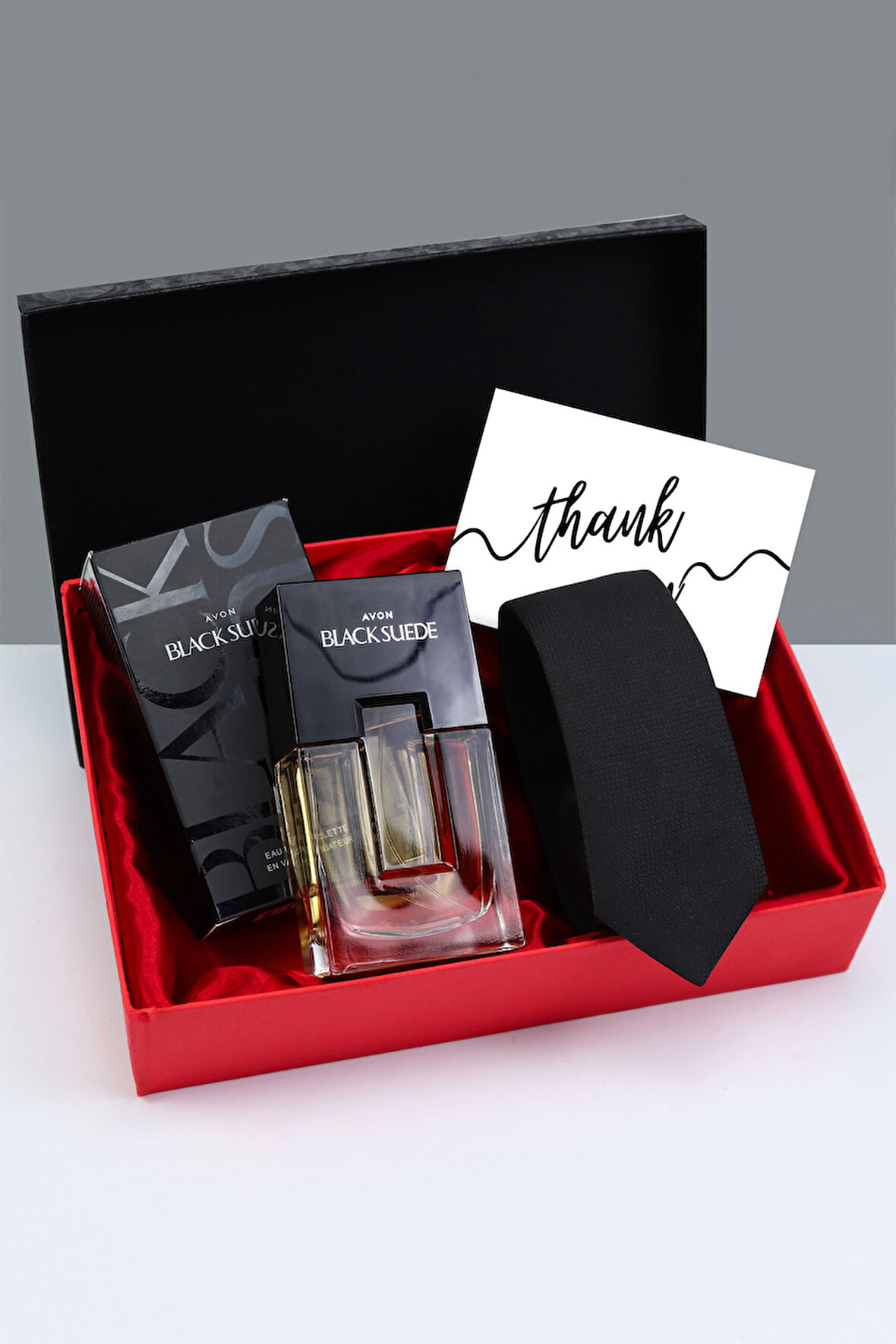 Özel Kutusunda Black Suede Erkek Parfüm & Siyah Kravat Hediye Seti